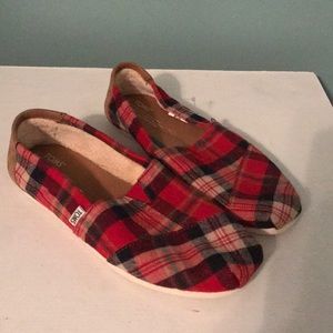 Toms Red Plaid